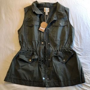 GH BASS WOMENS ARMY VEST
